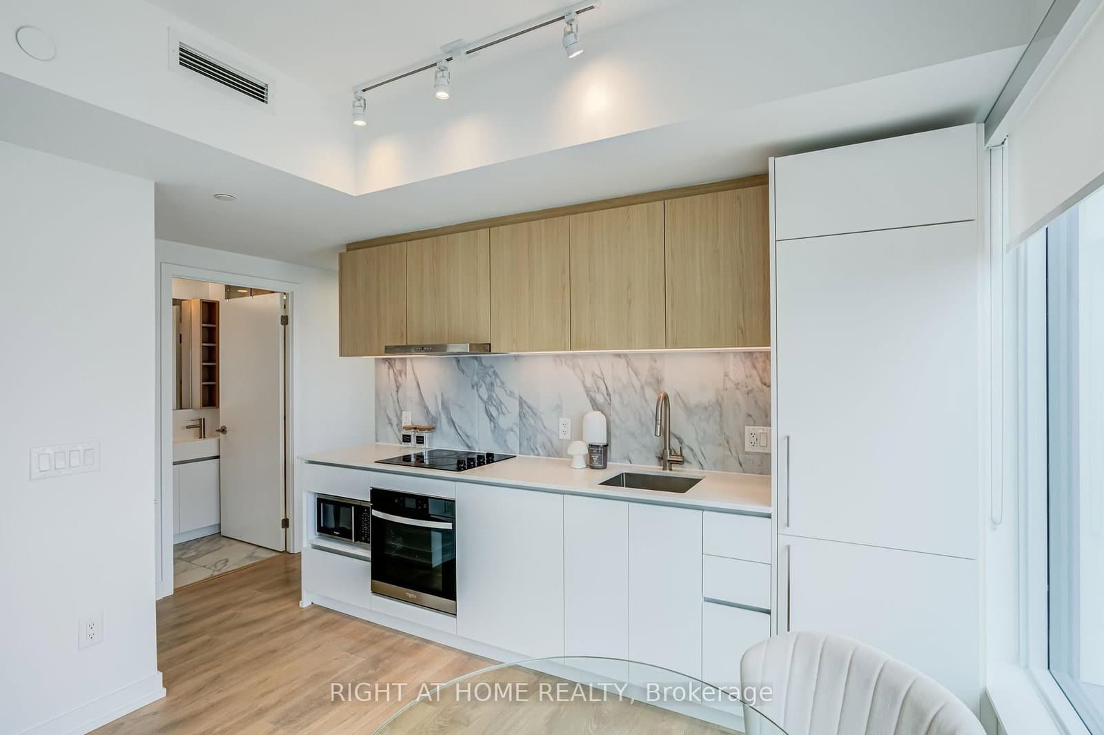 1100 Sheppard Avenue W, Unit 908 thumbnail 10