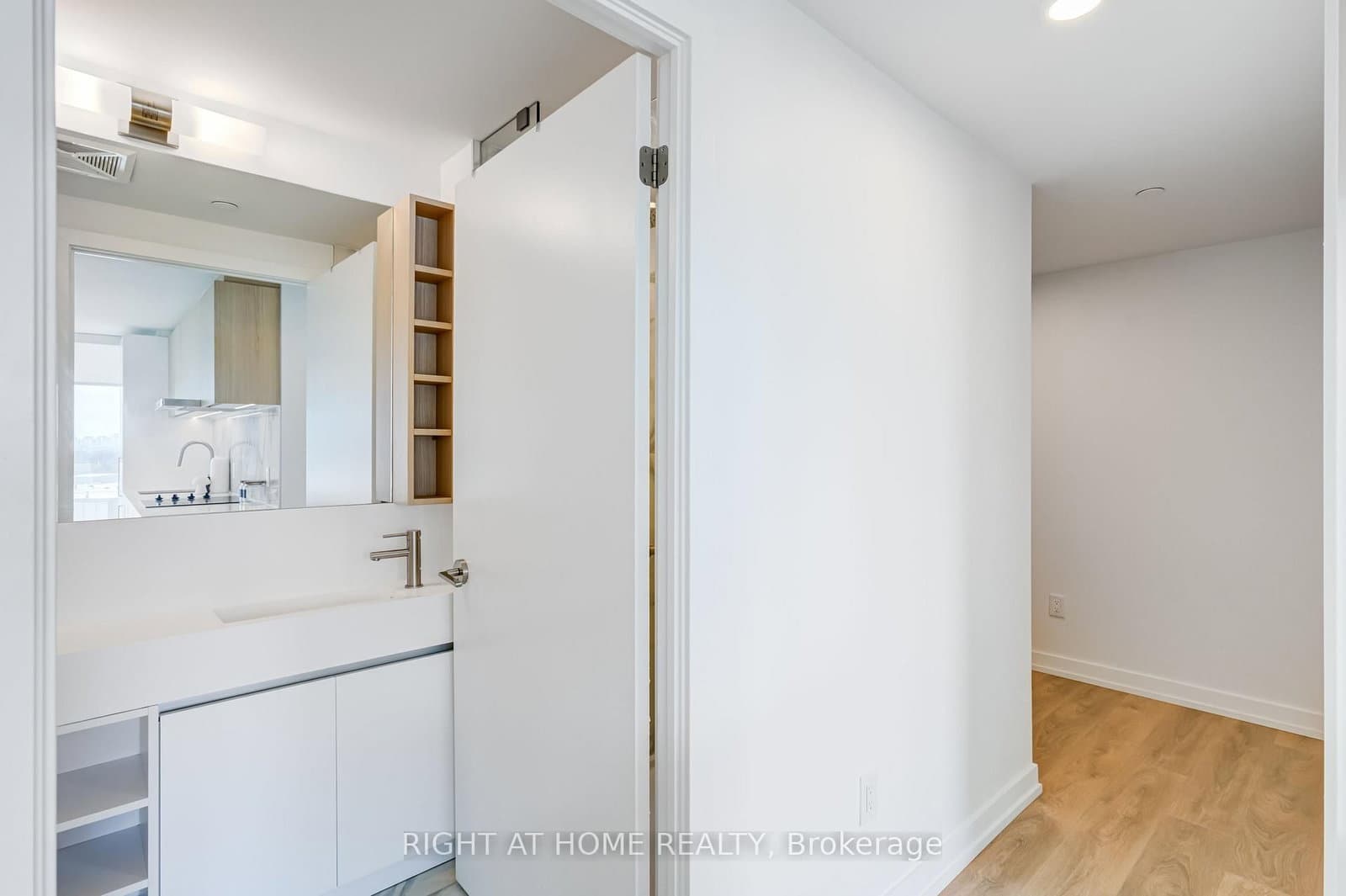 1100 Sheppard Avenue W, Unit 908 thumbnail 24