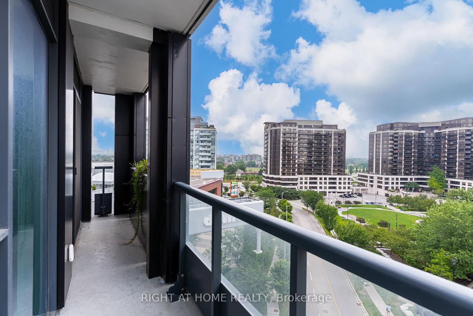 1100 Sheppard Avenue W, Unit 908 thumbnail 29