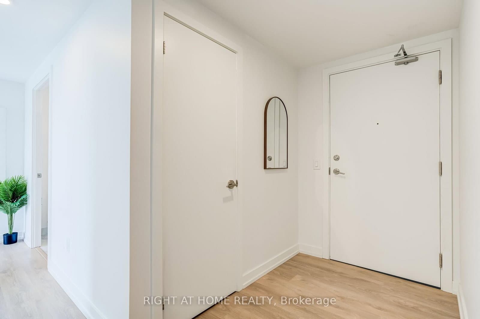 1100 Sheppard Avenue W, Unit 908 thumbnail 32