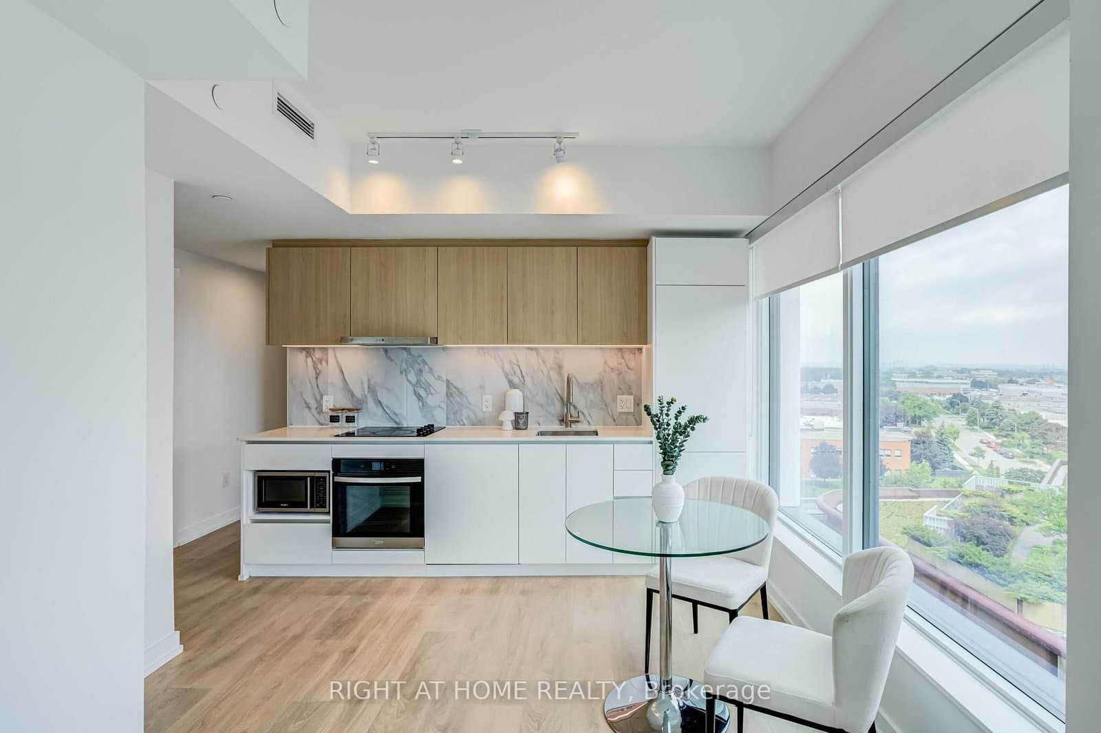 1100 Sheppard Avenue W, Unit 908 thumbnail 7