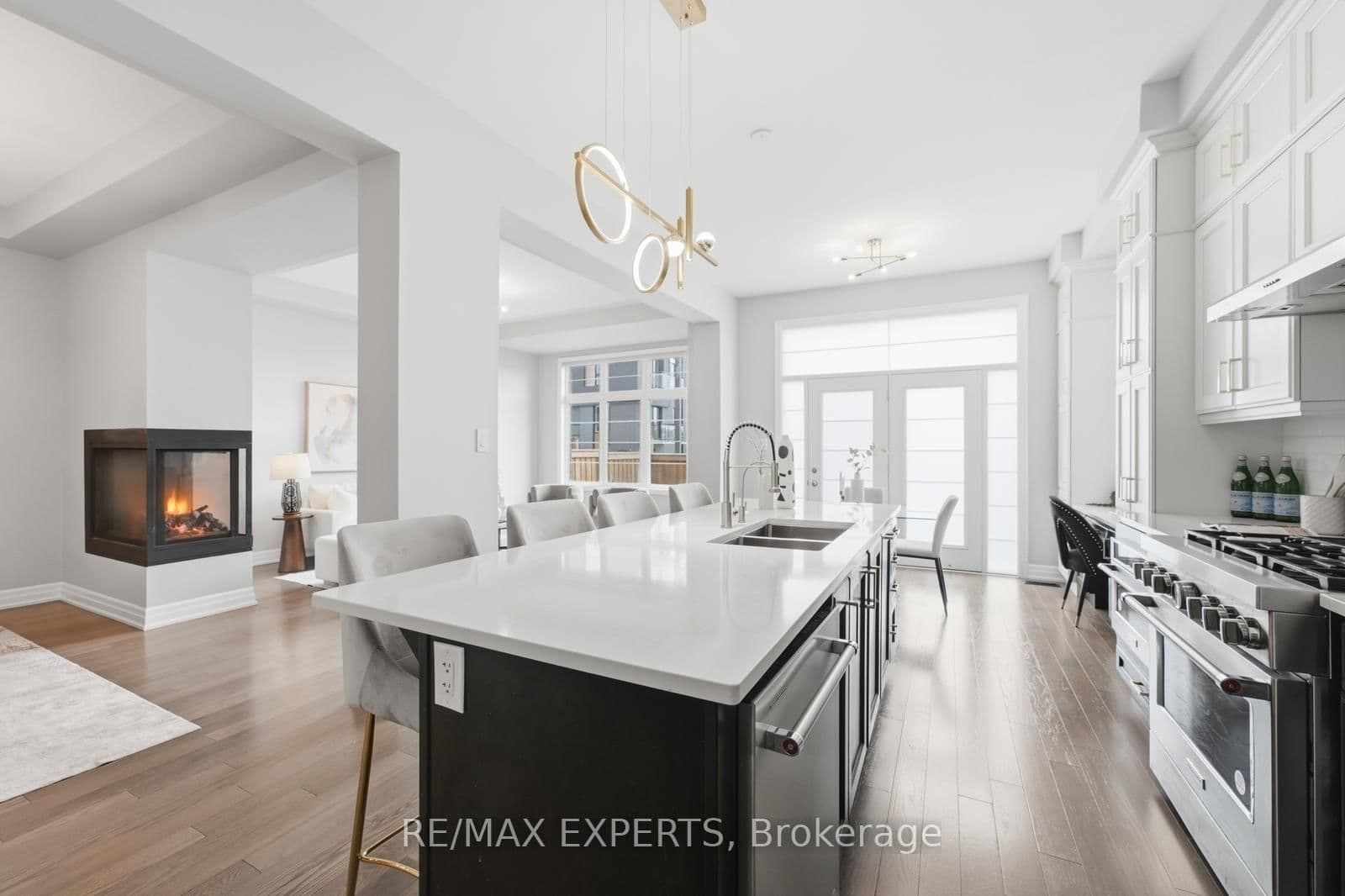 1296 Aymond Crescent W thumbnail 10