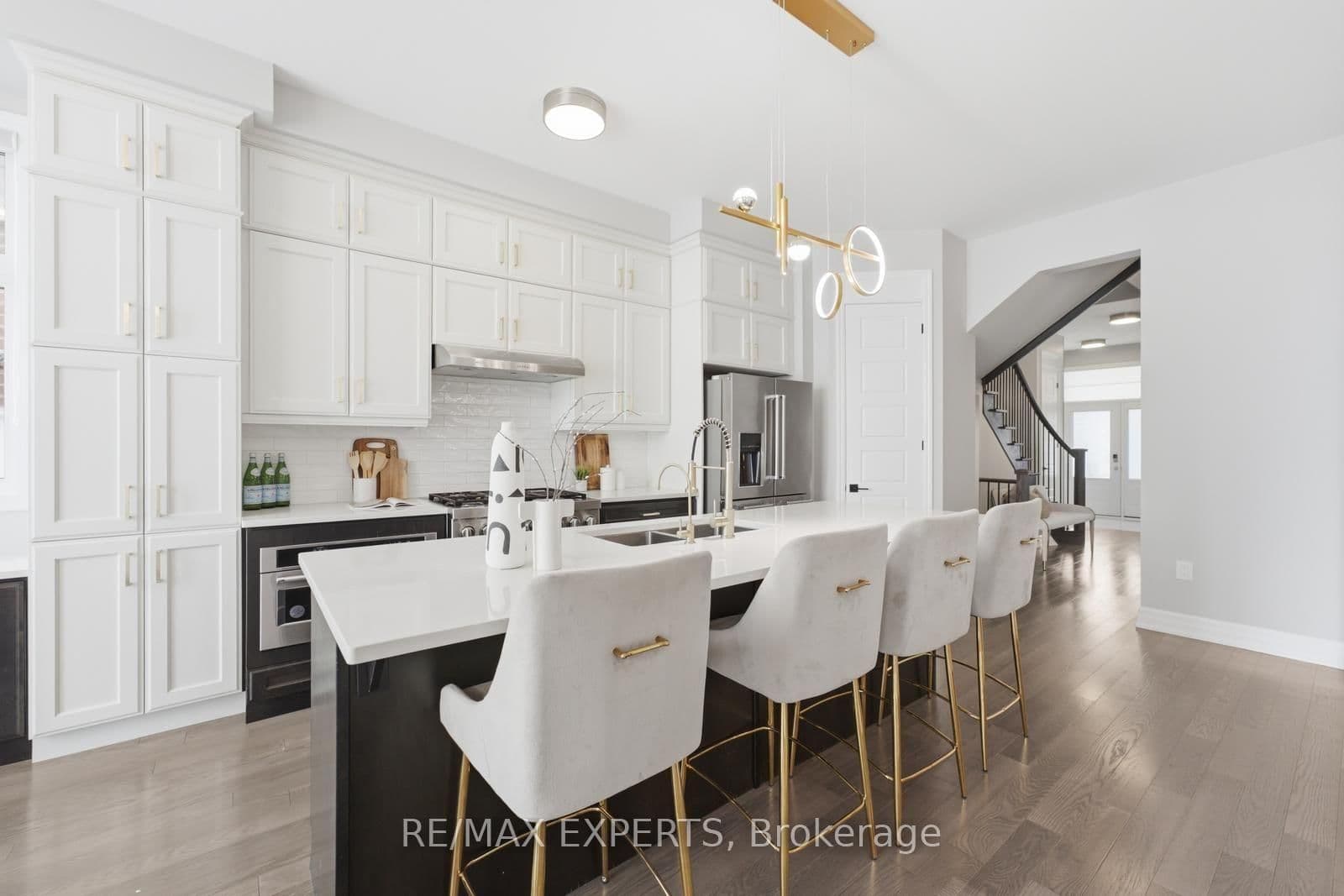 1296 Aymond Crescent W thumbnail 12