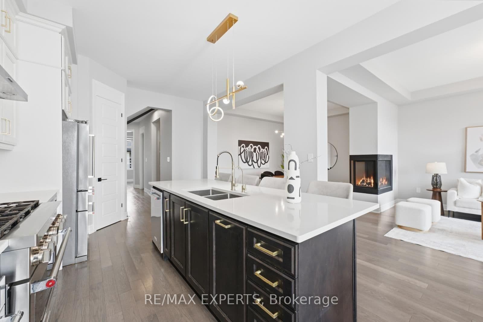 1296 Aymond Crescent W thumbnail 13