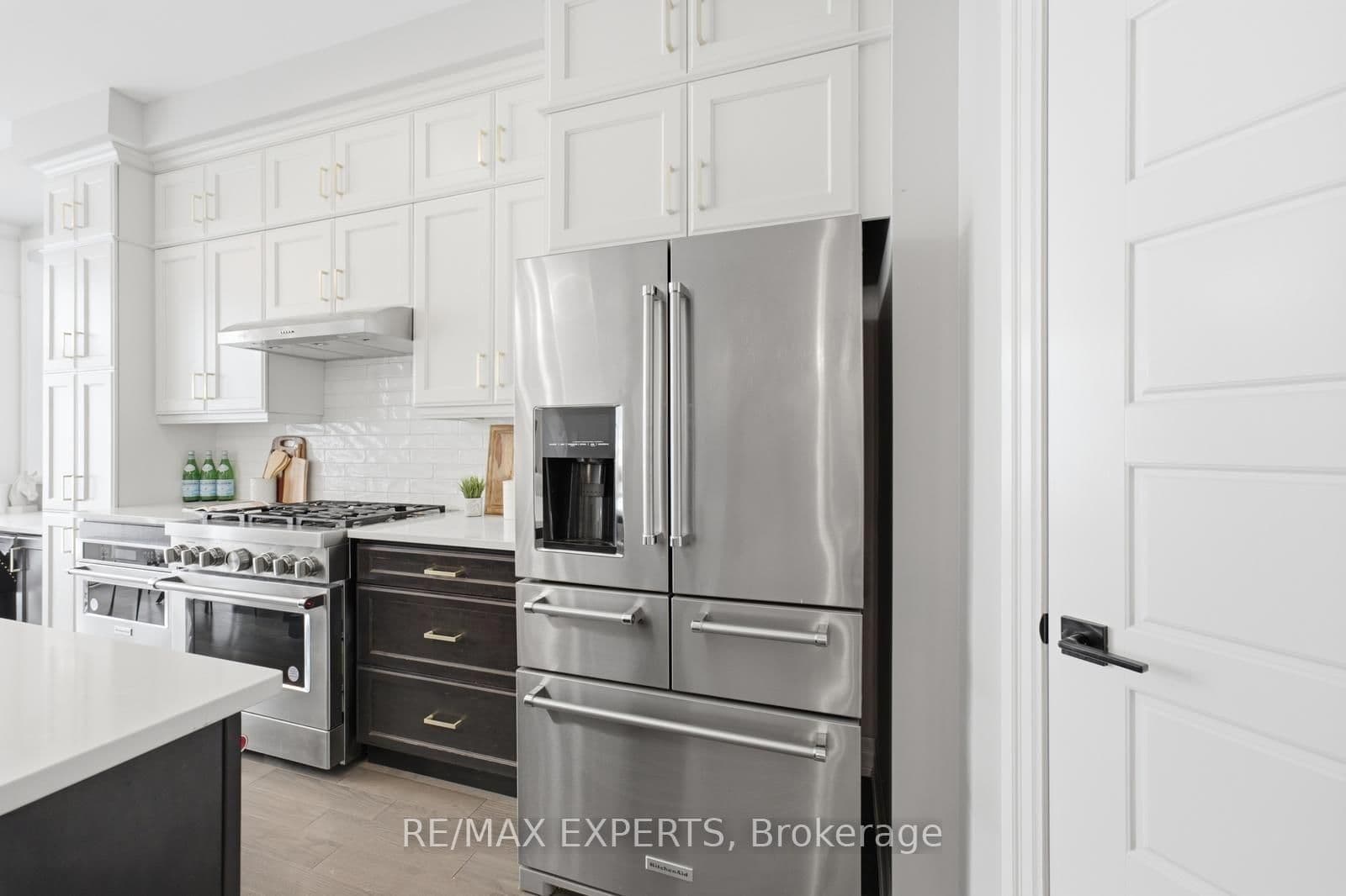 1296 Aymond Crescent W thumbnail 18