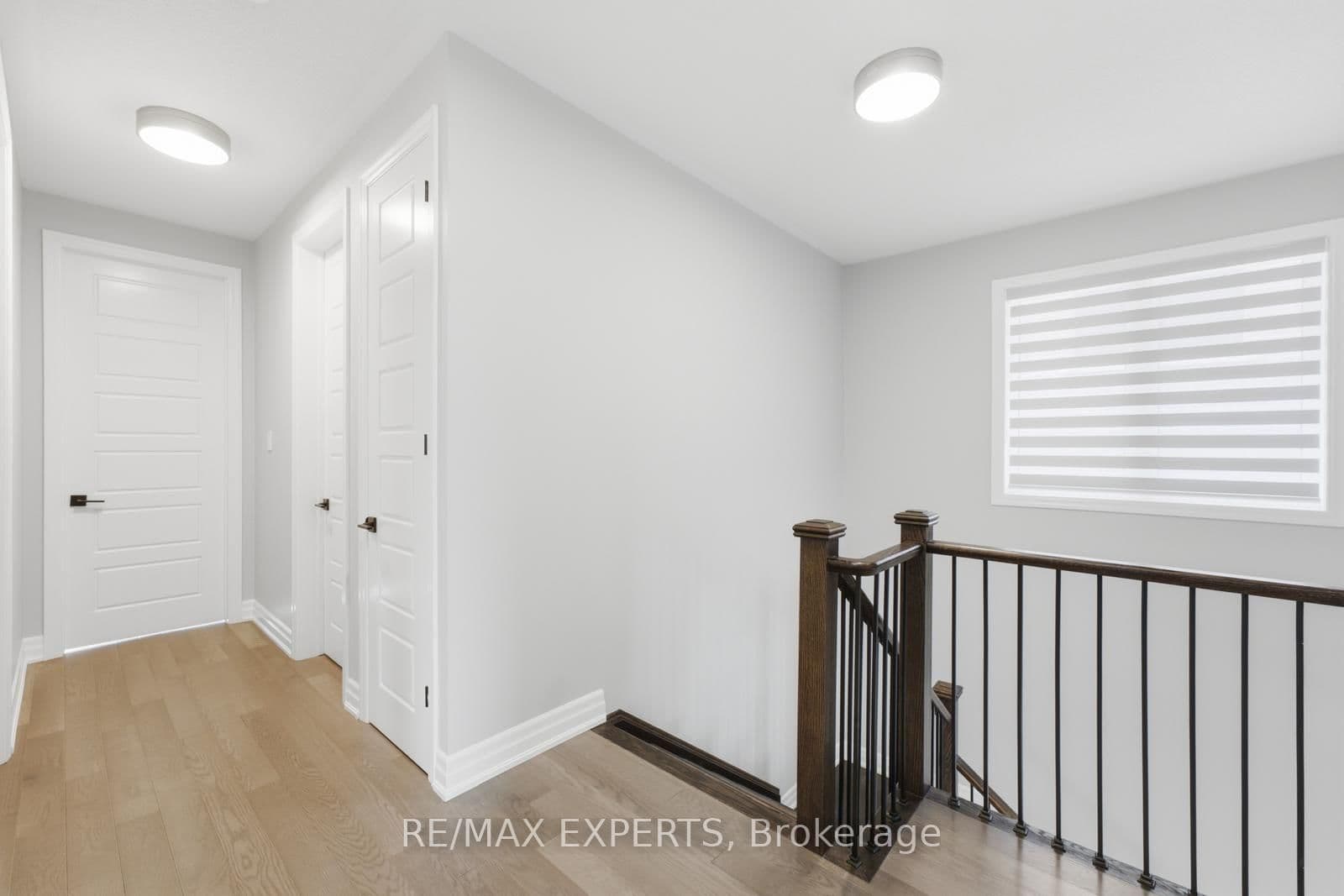 1296 Aymond Crescent W thumbnail 26