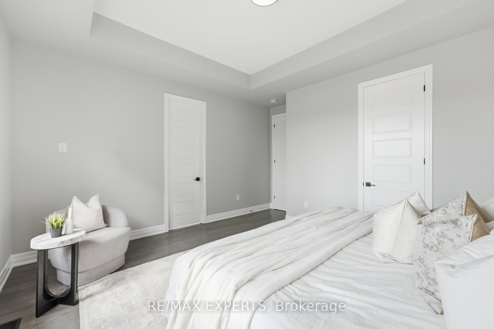 1296 Aymond Crescent W thumbnail 29