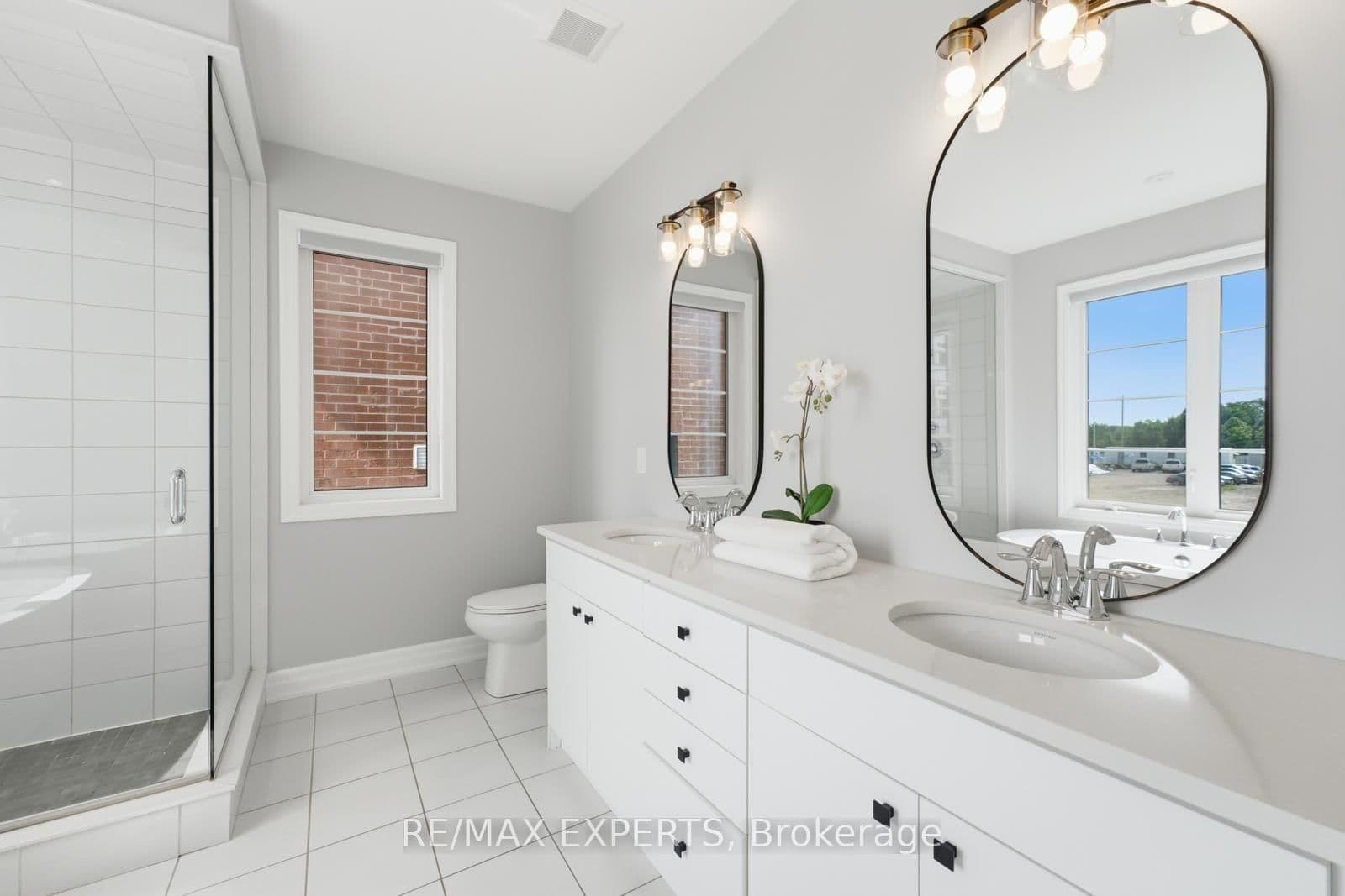 1296 Aymond Crescent W thumbnail 30