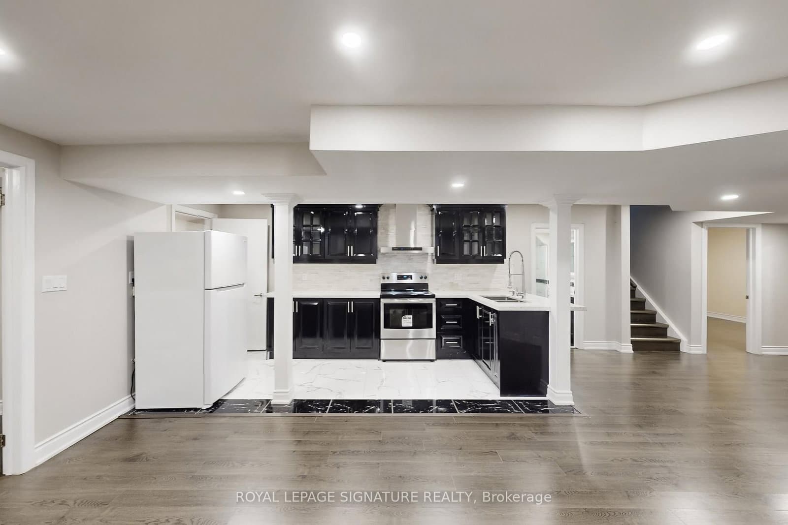 38 Havanna Crescent, Unit Basement thumbnail 3
