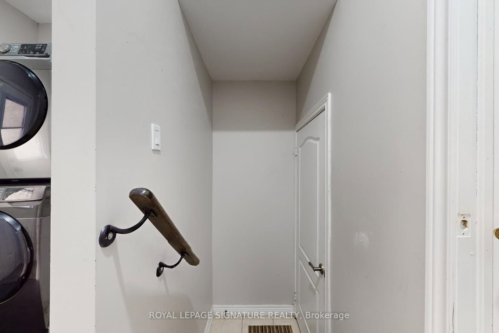 38 Havanna Crescent, Unit Basement thumbnail 34