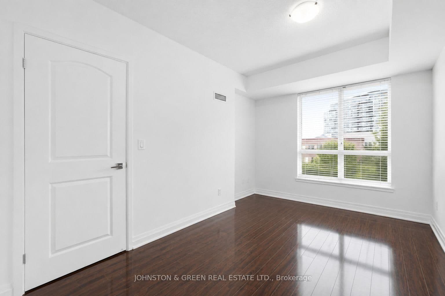 55 De Boers Drive, Unit 318 thumbnail 18