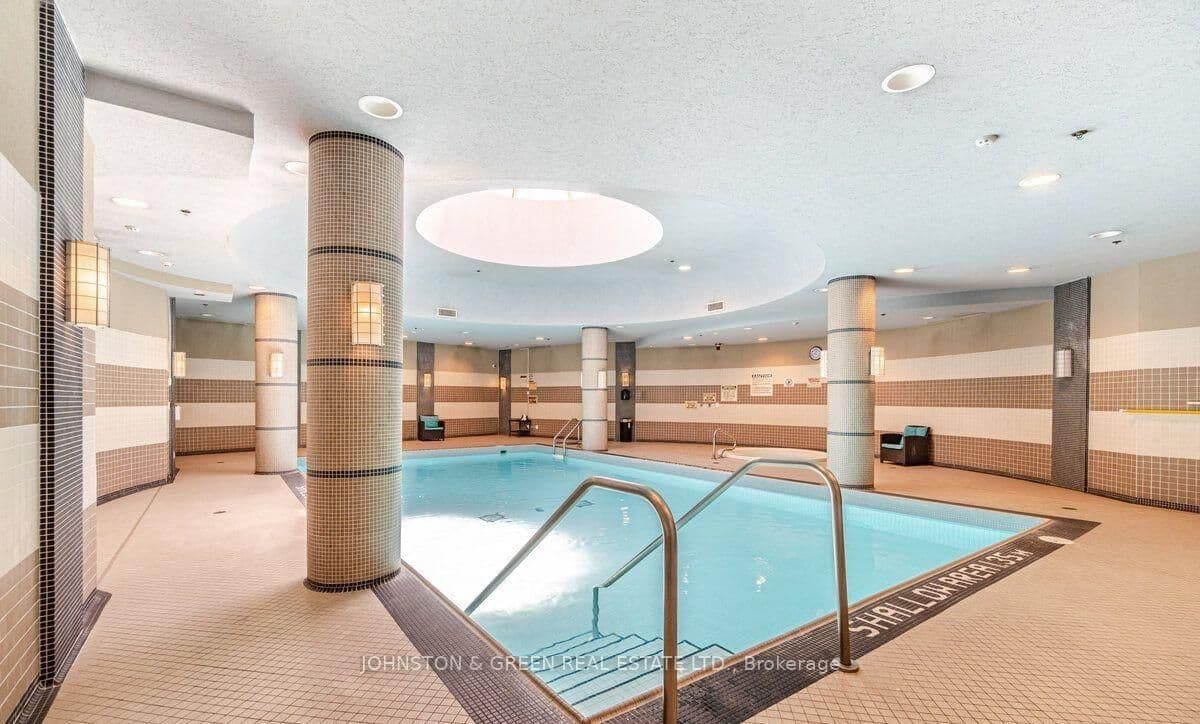 55 De Boers Drive, Unit 318 thumbnail 32