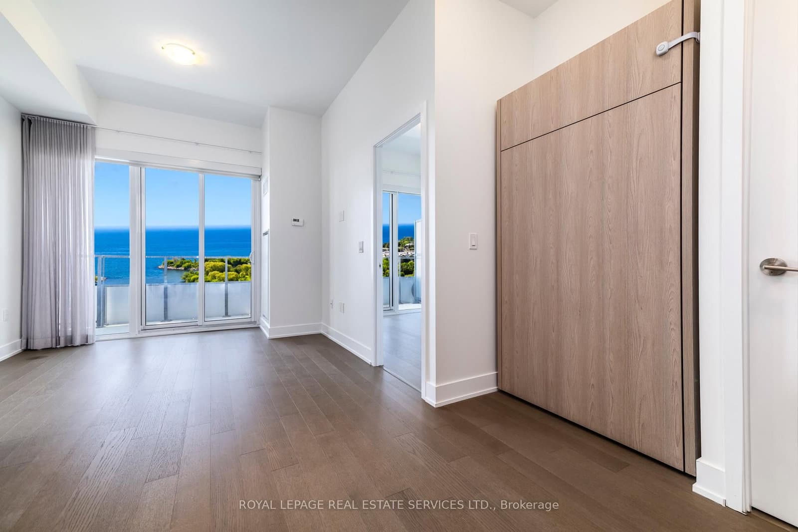 30 Shore Breeze Drive, Unit 2019 thumbnail 13