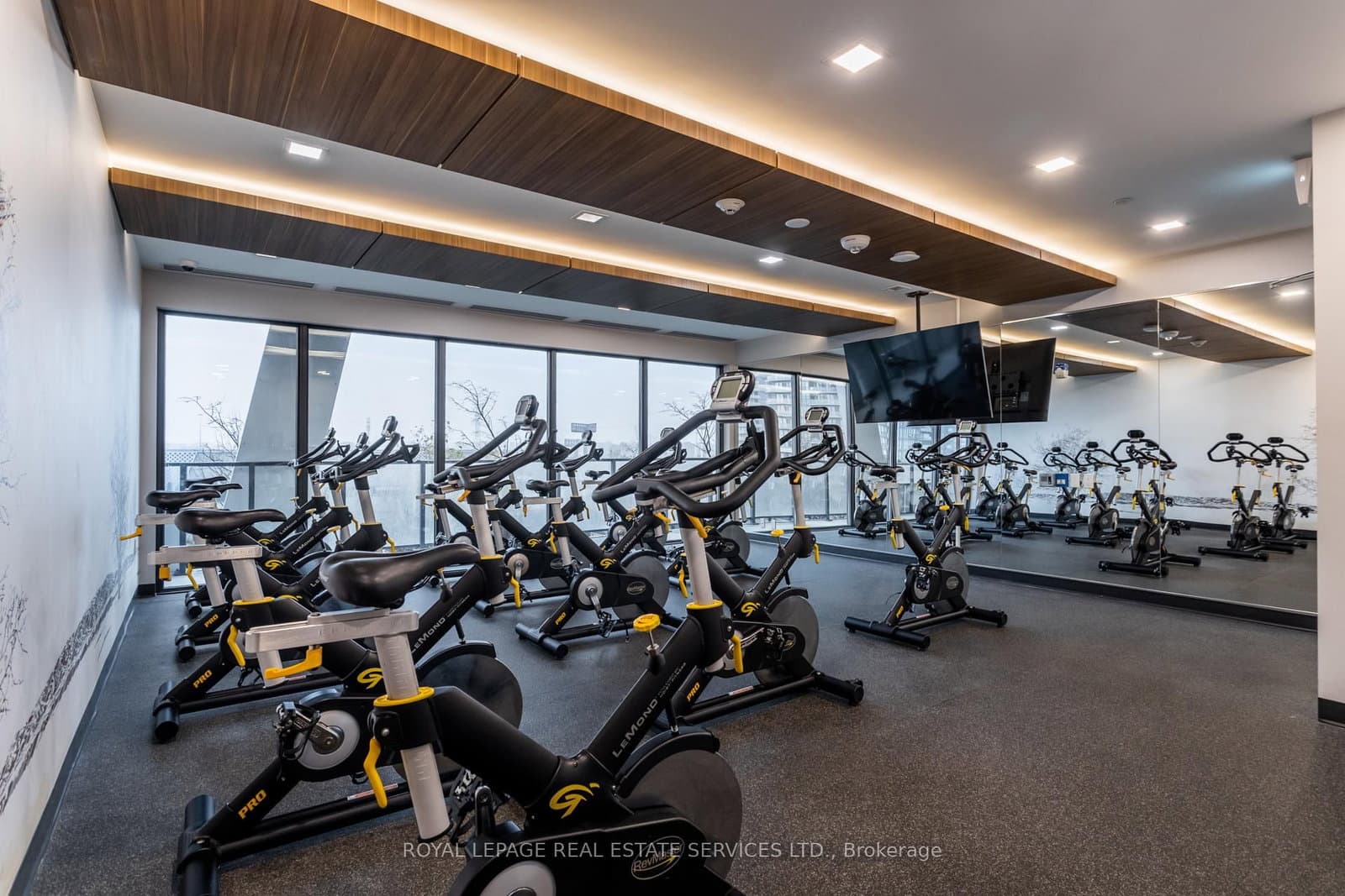 30 Shore Breeze Drive, Unit 2019 thumbnail 24