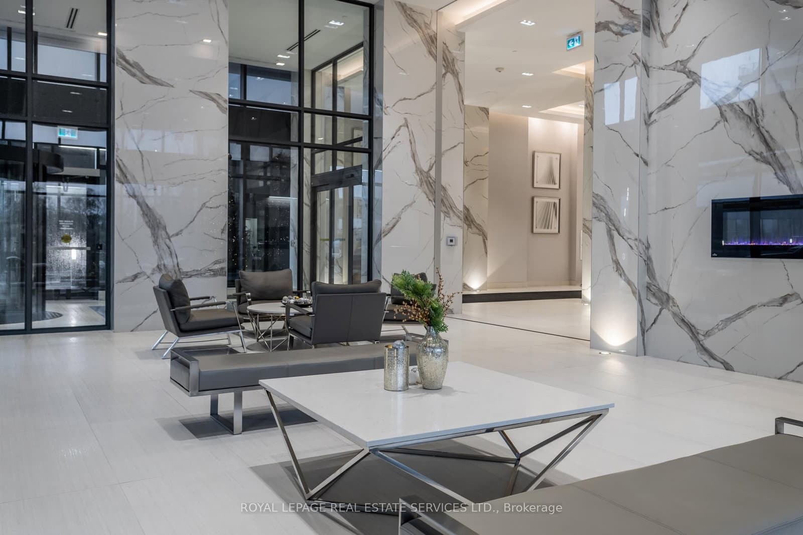 30 Shore Breeze Drive, Unit 2019 thumbnail 33