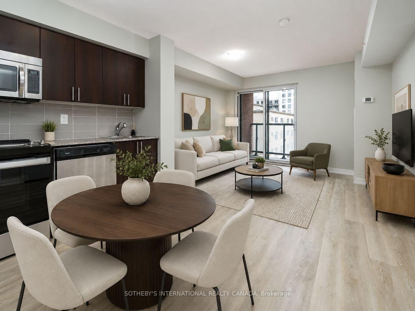 1420 Dupont Street, Unit 506 thumbnail 4