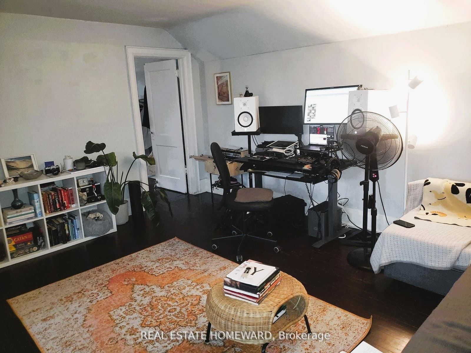 435 Parkside Drive, Unit 4 thumbnail 8