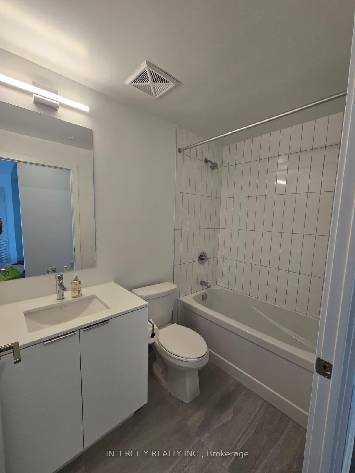 15 Skyridge Drive, Unit 324 thumbnail 14