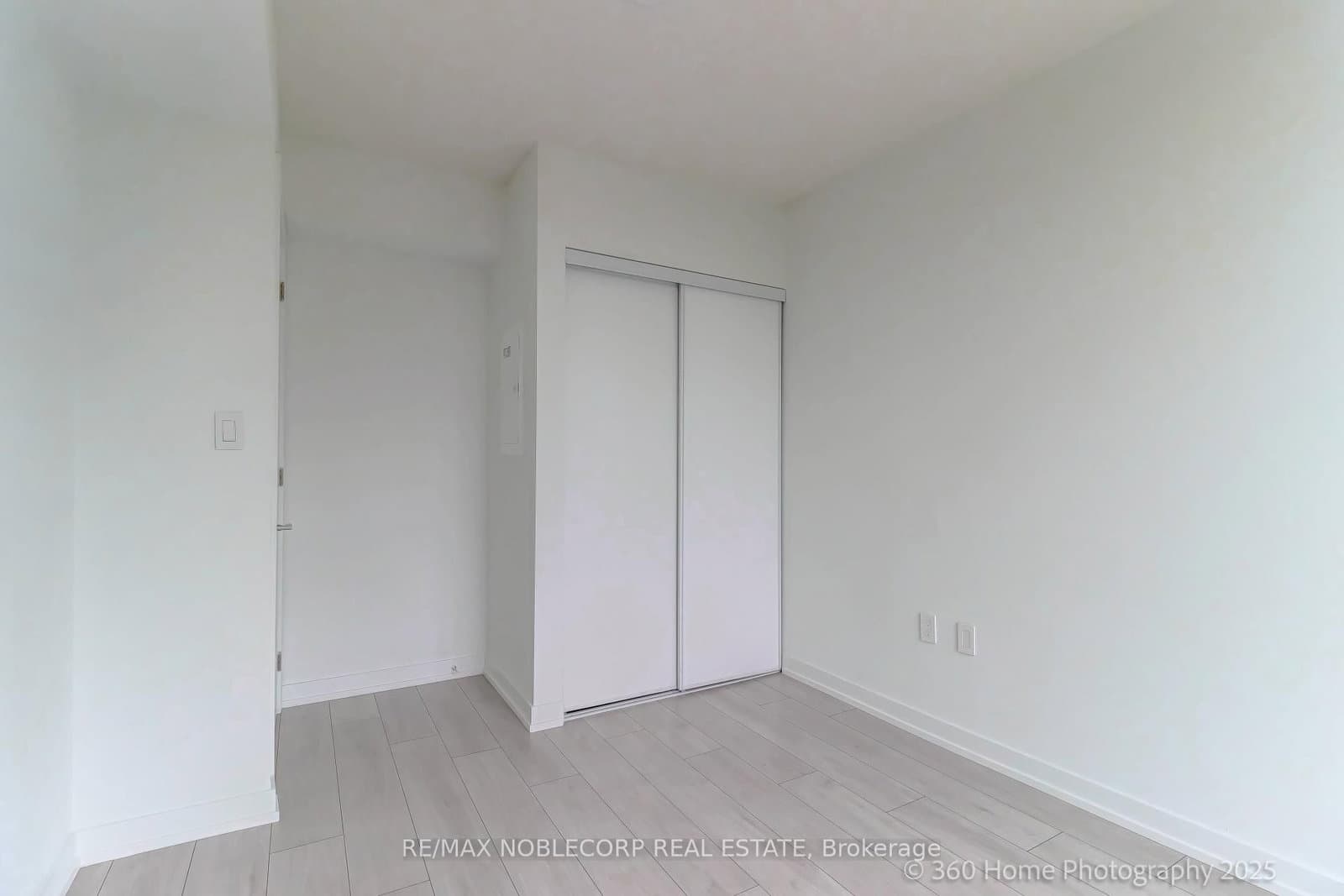 556 Marlee Avenue, Unit 508 thumbnail 11