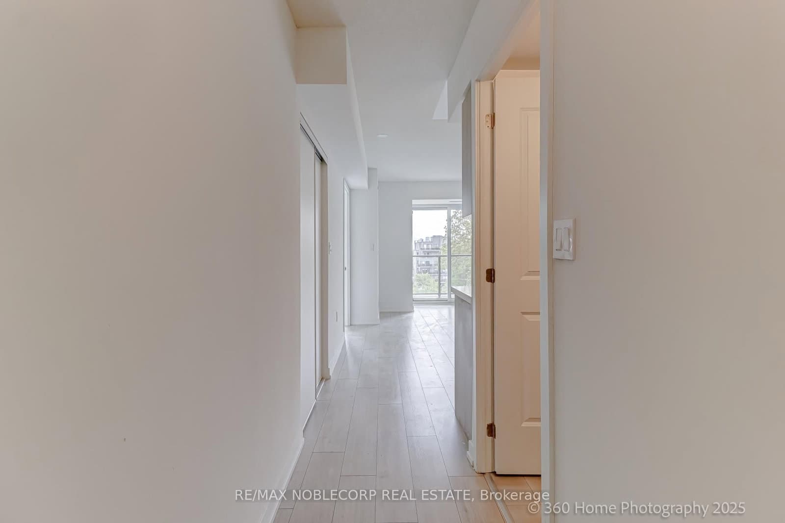 556 Marlee Avenue, Unit 508 thumbnail 17