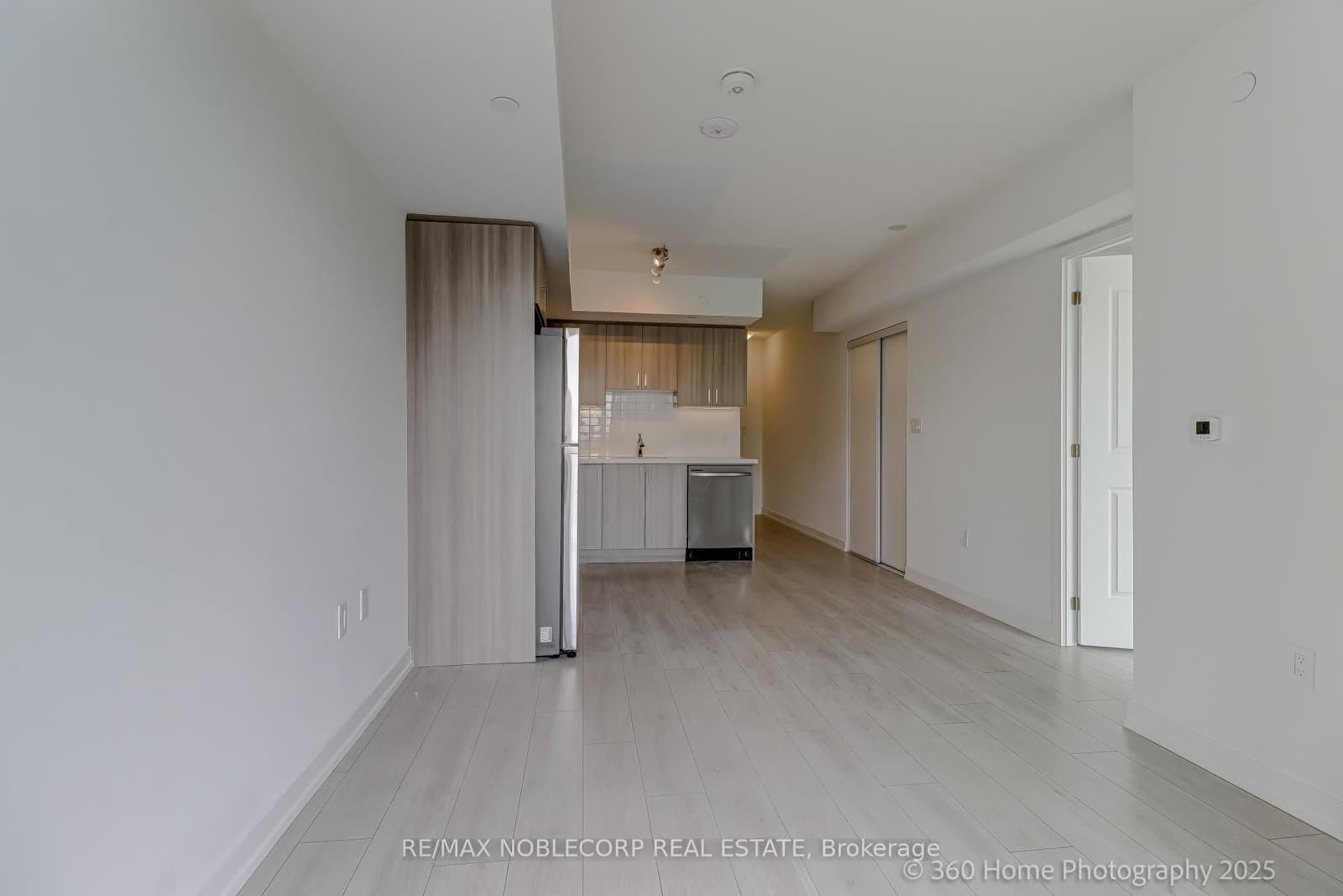 556 Marlee Avenue, Unit 508 thumbnail 21