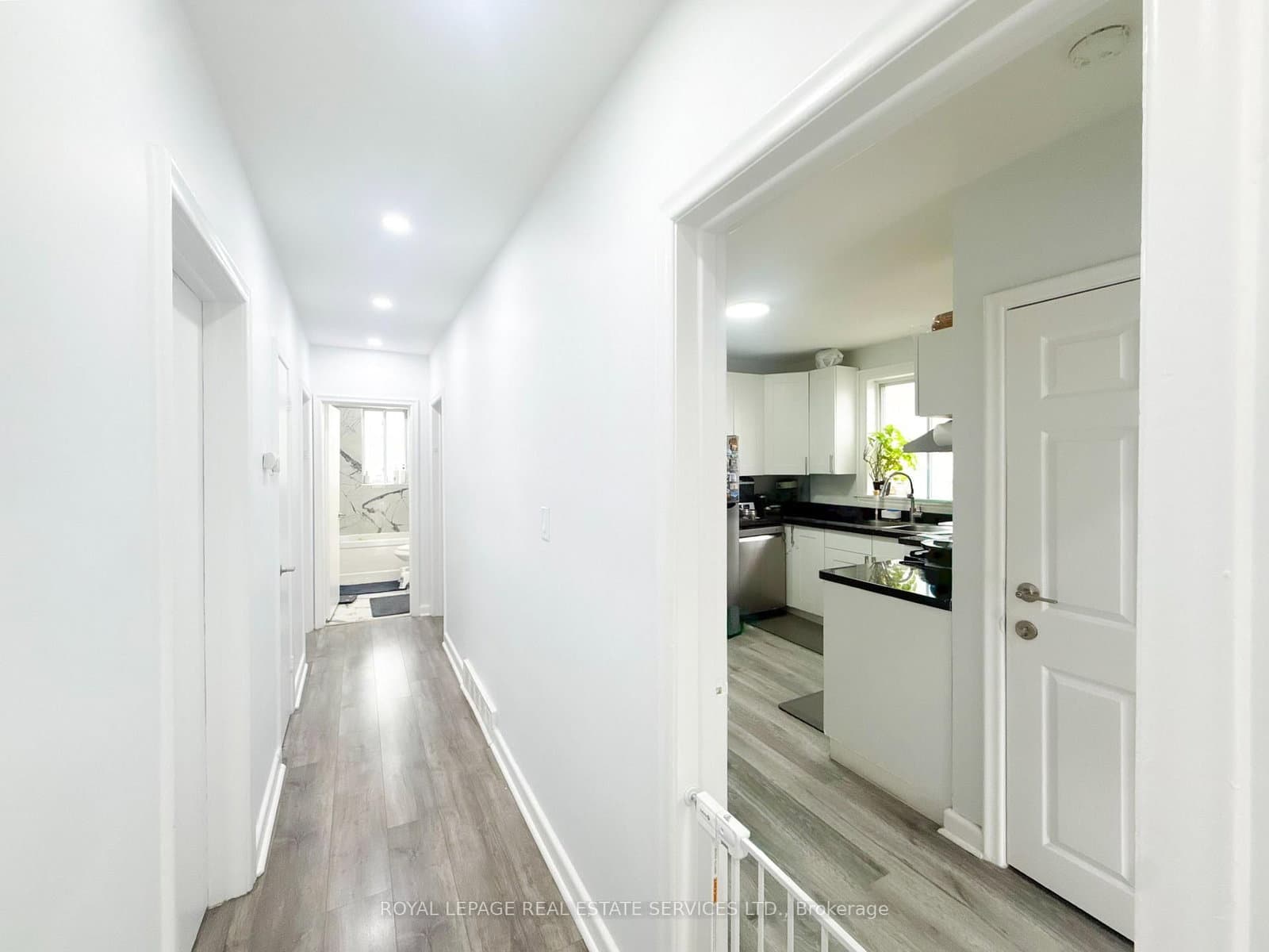 290 The East Mall, Unit Main thumbnail 14