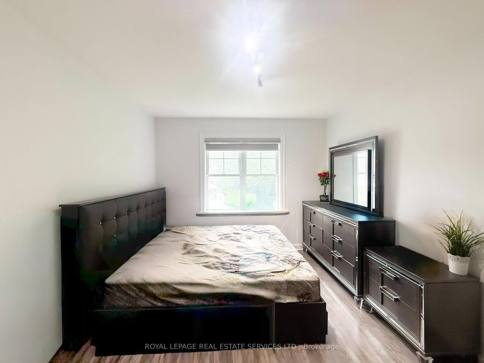 290 The East Mall, Unit Main thumbnail 16
