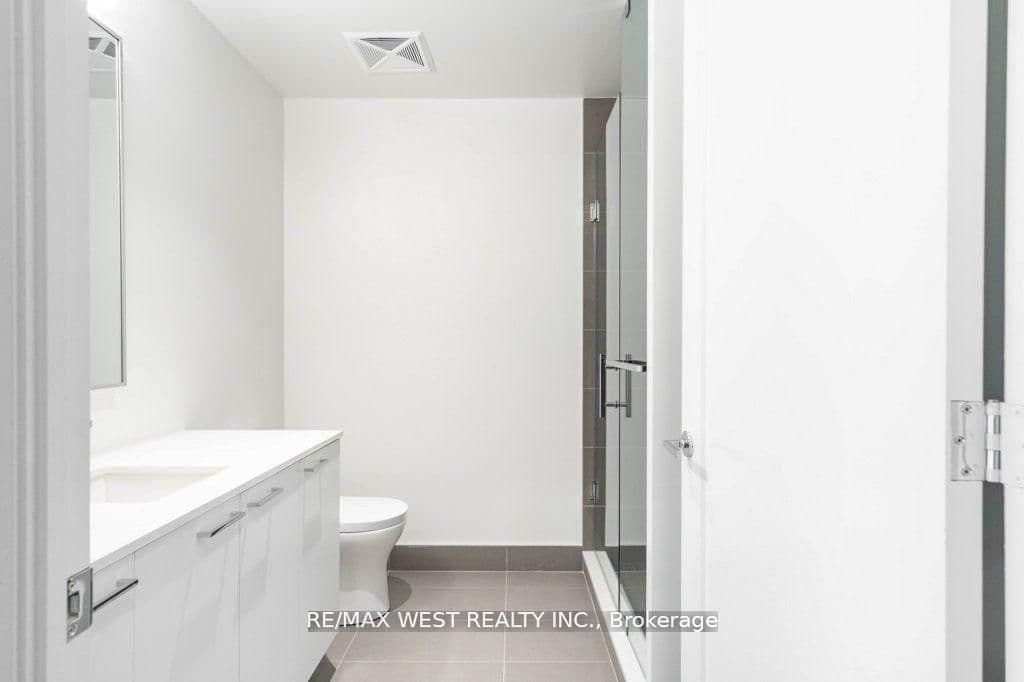 293 The Kingsway, Unit 307 thumbnail 7