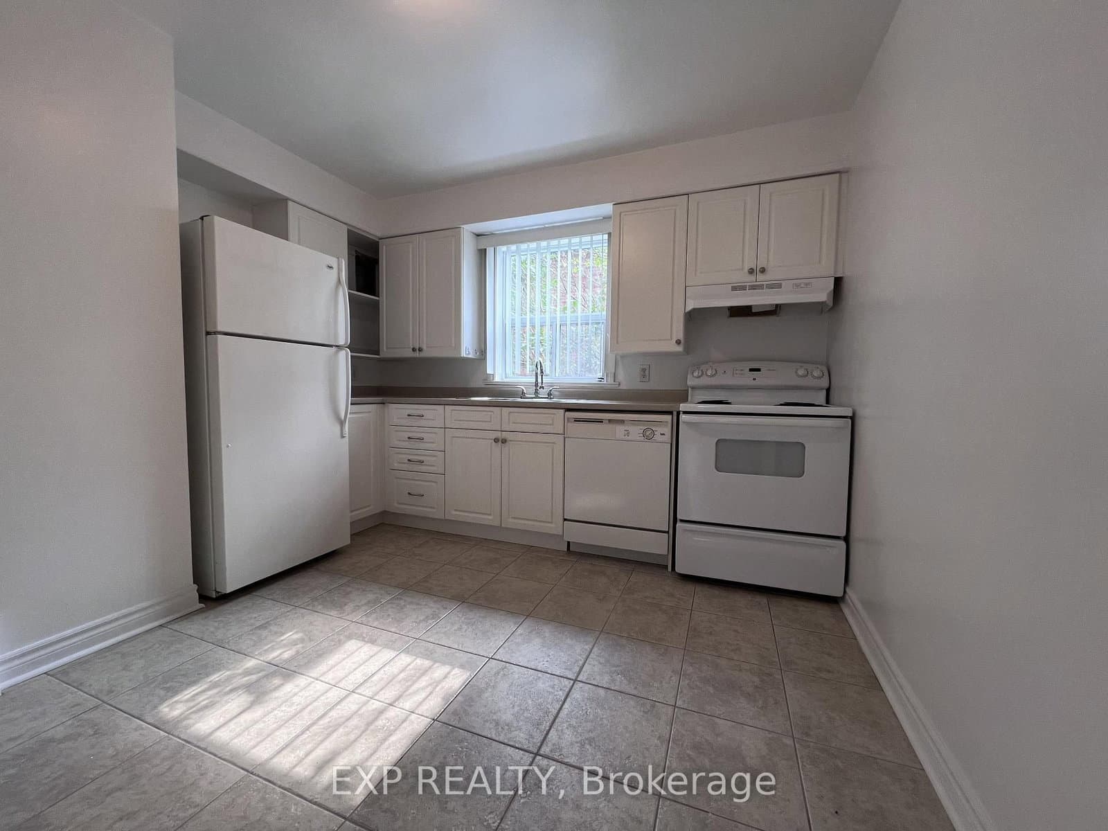 32 Heman Street, Unit 3 thumbnail 9