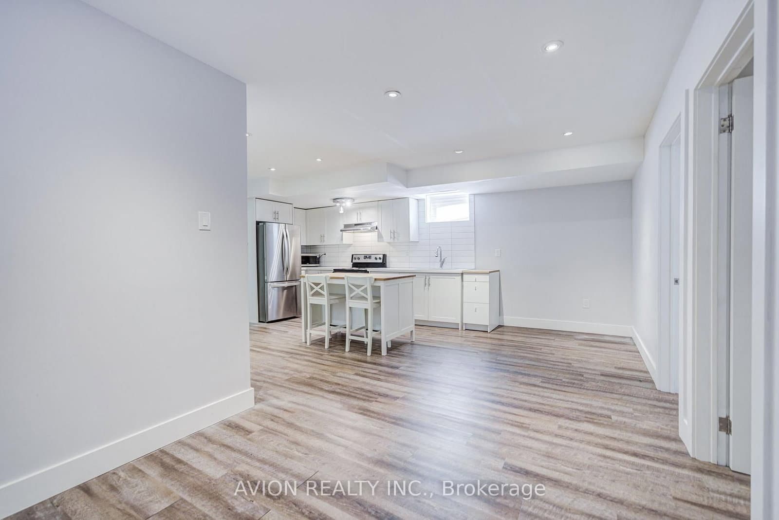 28 Monarchdale Avenue, Unit Bsmt thumbnail 19