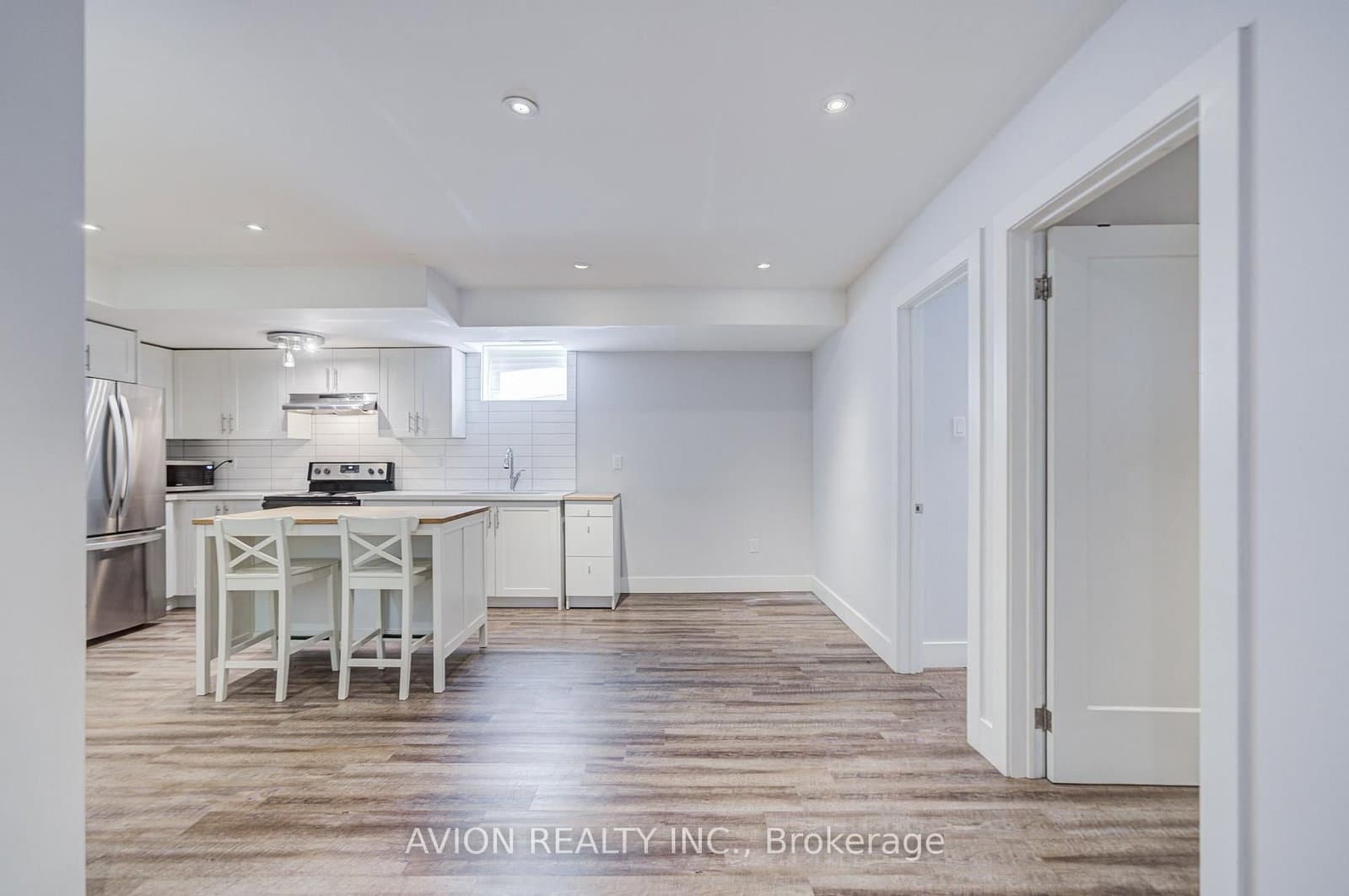 28 Monarchdale Avenue, Unit Bsmt thumbnail 20