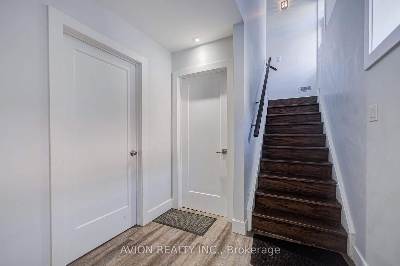 28 Monarchdale Avenue, Unit Bsmt thumbnail 8