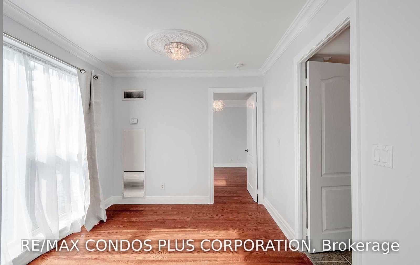2121 Lakeshore Boulevard W, Unit 1212 thumbnail 13