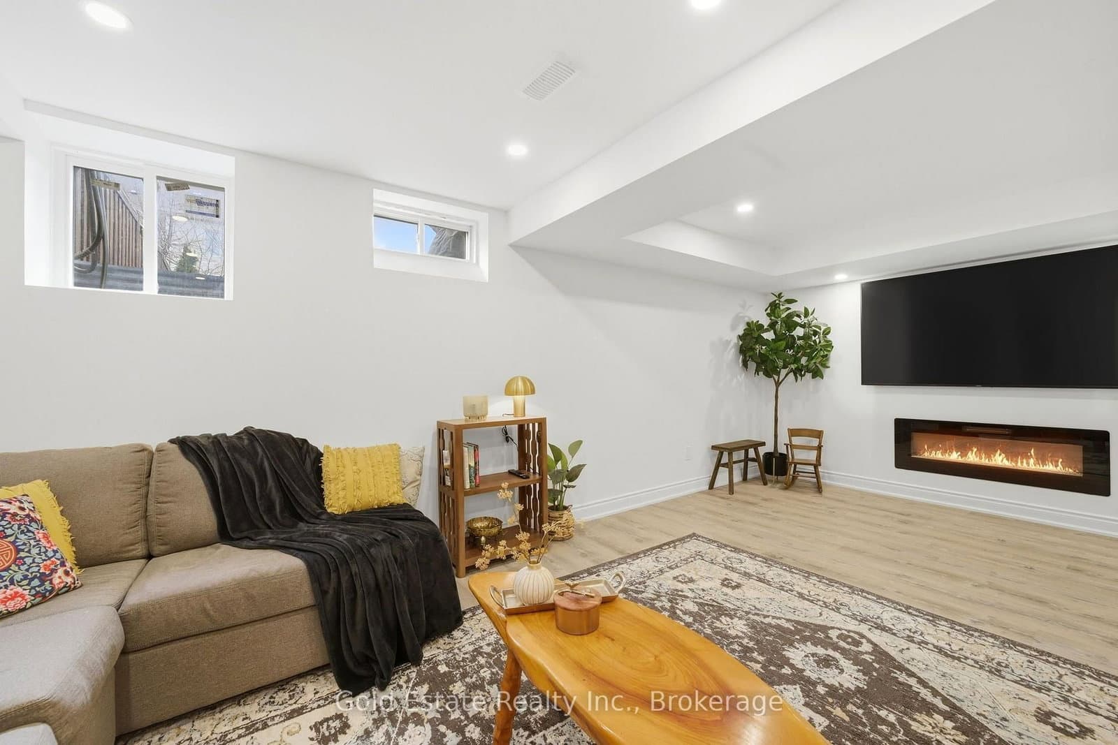 4875 Valera Road thumbnail 18