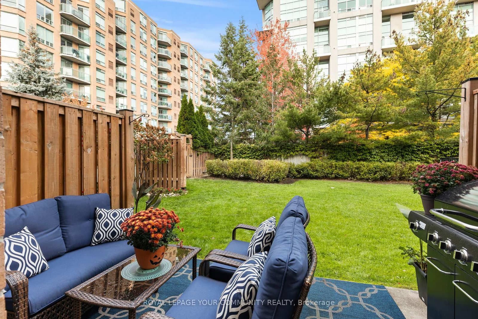 210 Manitoba Street, Unit 11 thumbnail 33