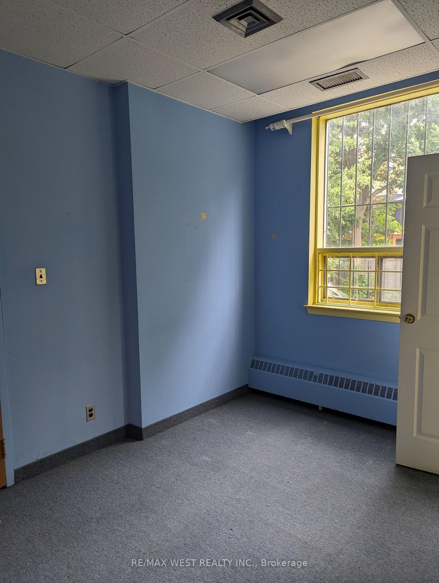 3269 Bloor Street W, Unit 205 thumbnail 3