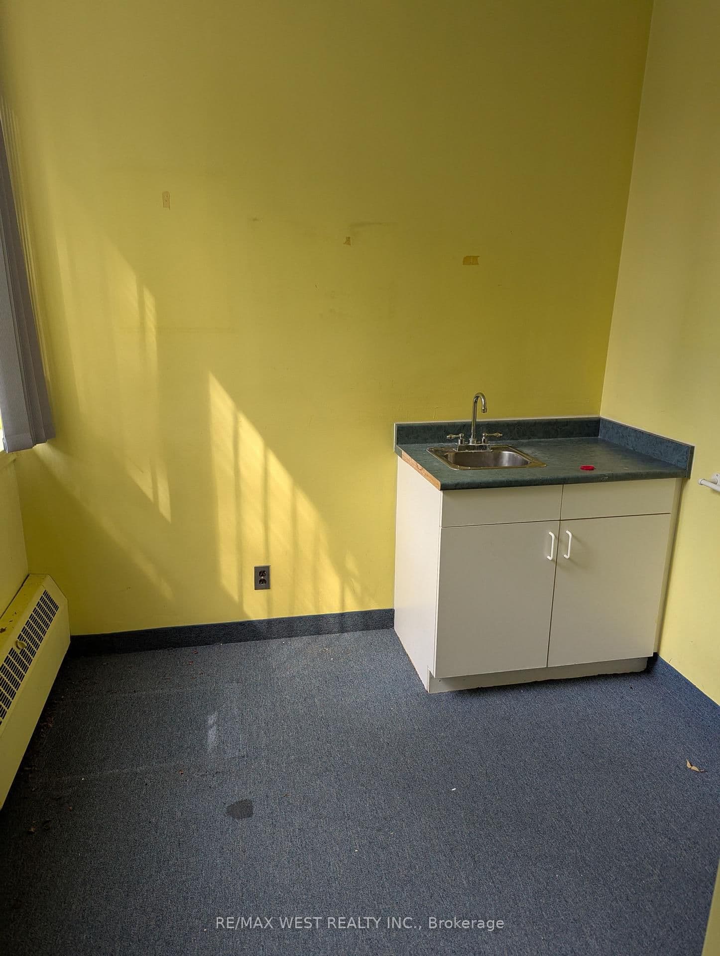 3269 Bloor Street W, Unit 205 thumbnail 5