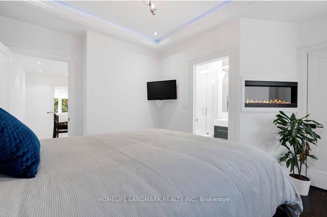 58 Carrick Avenue, Unit upper thumbnail 17