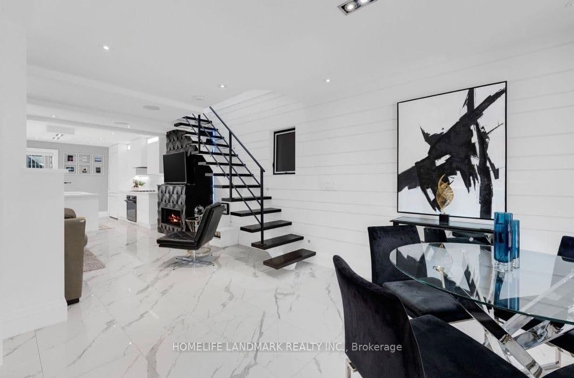 58 Carrick Avenue, Unit upper thumbnail 7