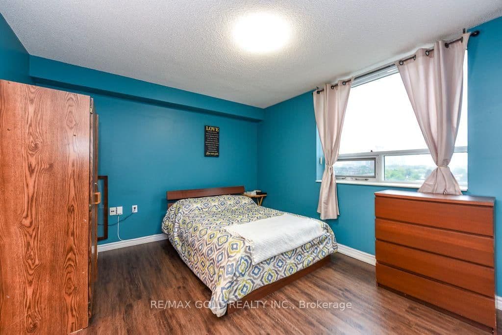 200 Burnhamthorpe Road, Unit 1003 thumbnail 19