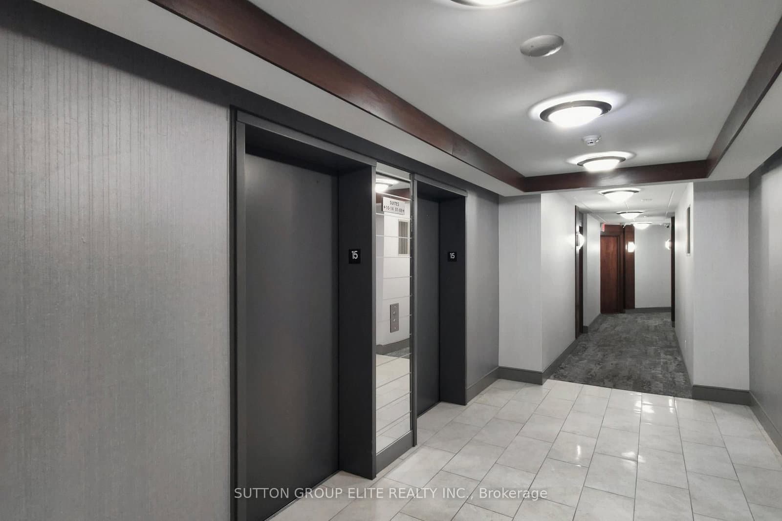 310 Burnhamthorpe Road W, Unit 1511 thumbnail 4