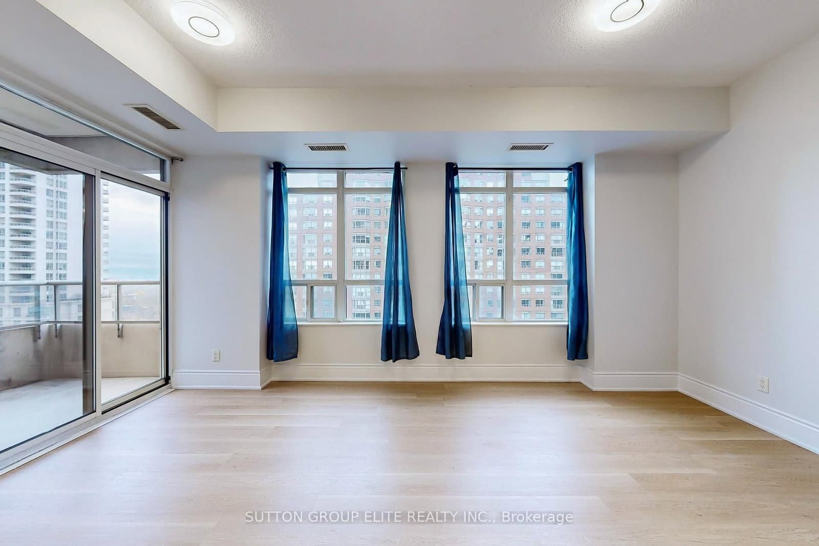 310 Burnhamthorpe Road W, Unit 1511 thumbnail 7
