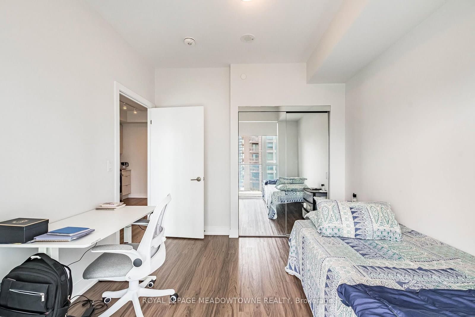 430 Square One Drive, Unit 1202 thumbnail 15