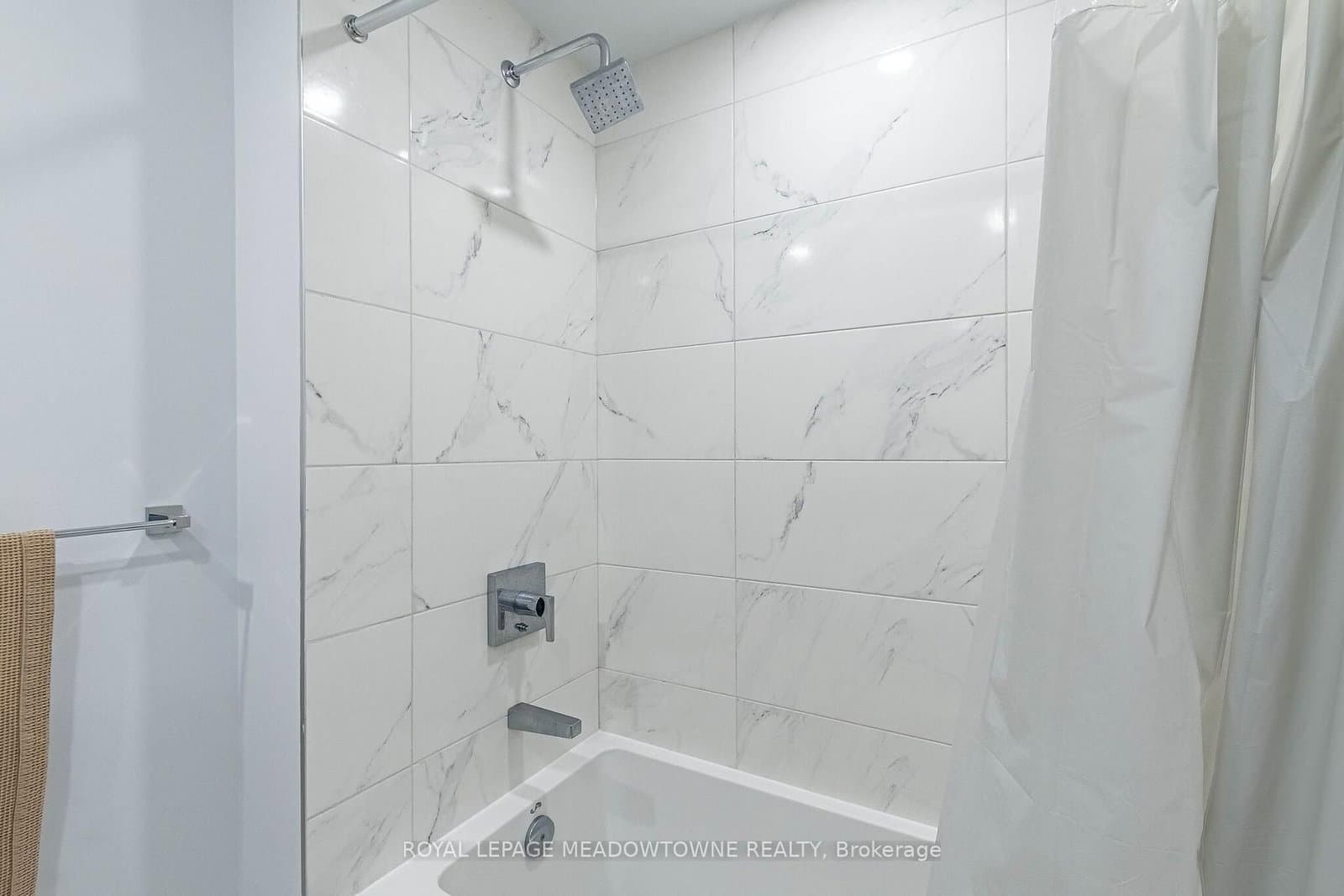 430 Square One Drive, Unit 1202 thumbnail 16