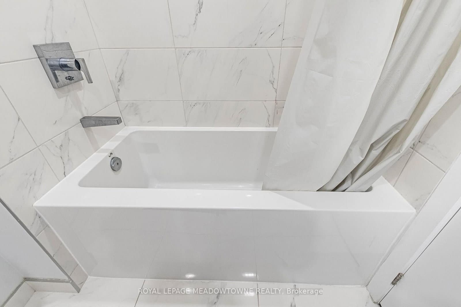 430 Square One Drive, Unit 1202 thumbnail 18