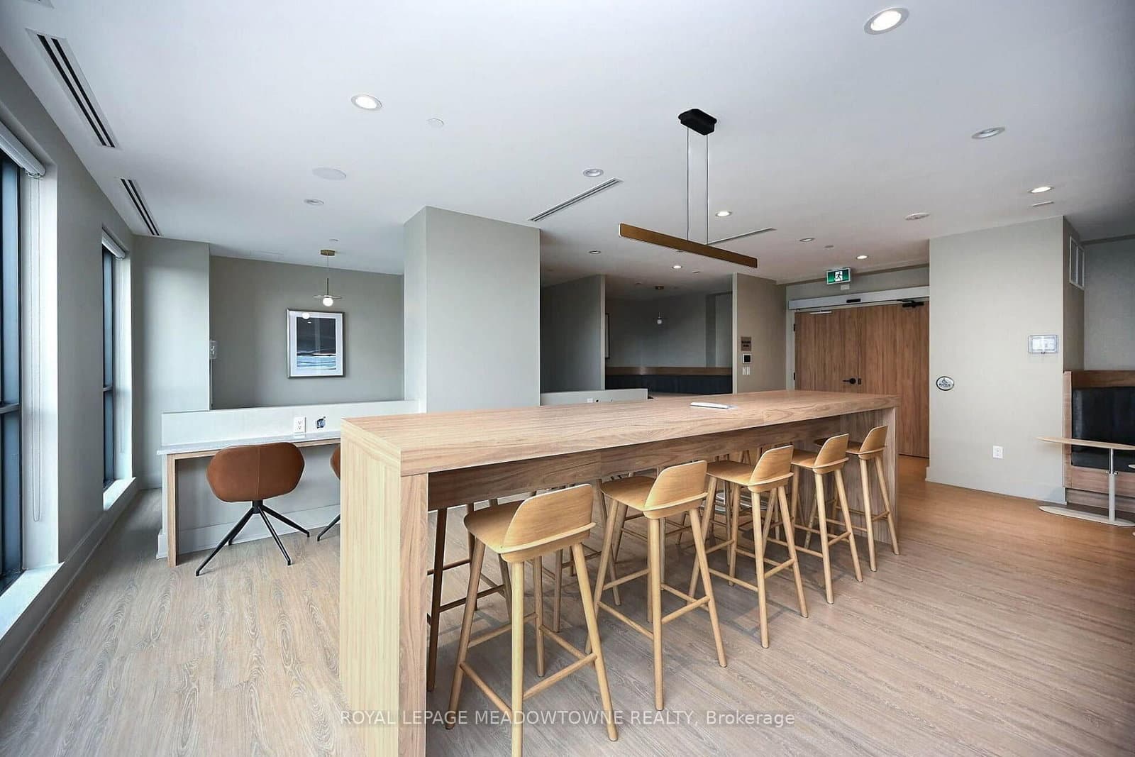430 Square One Drive, Unit 1202 thumbnail 31