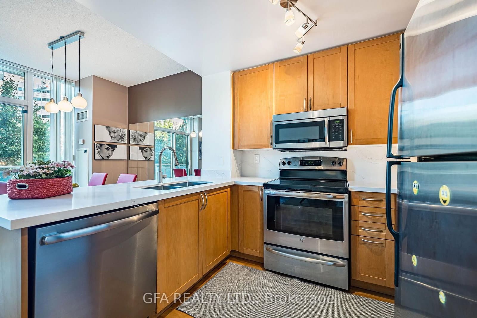 3939 Duke Of York Boulevard, Unit 306 thumbnail 13