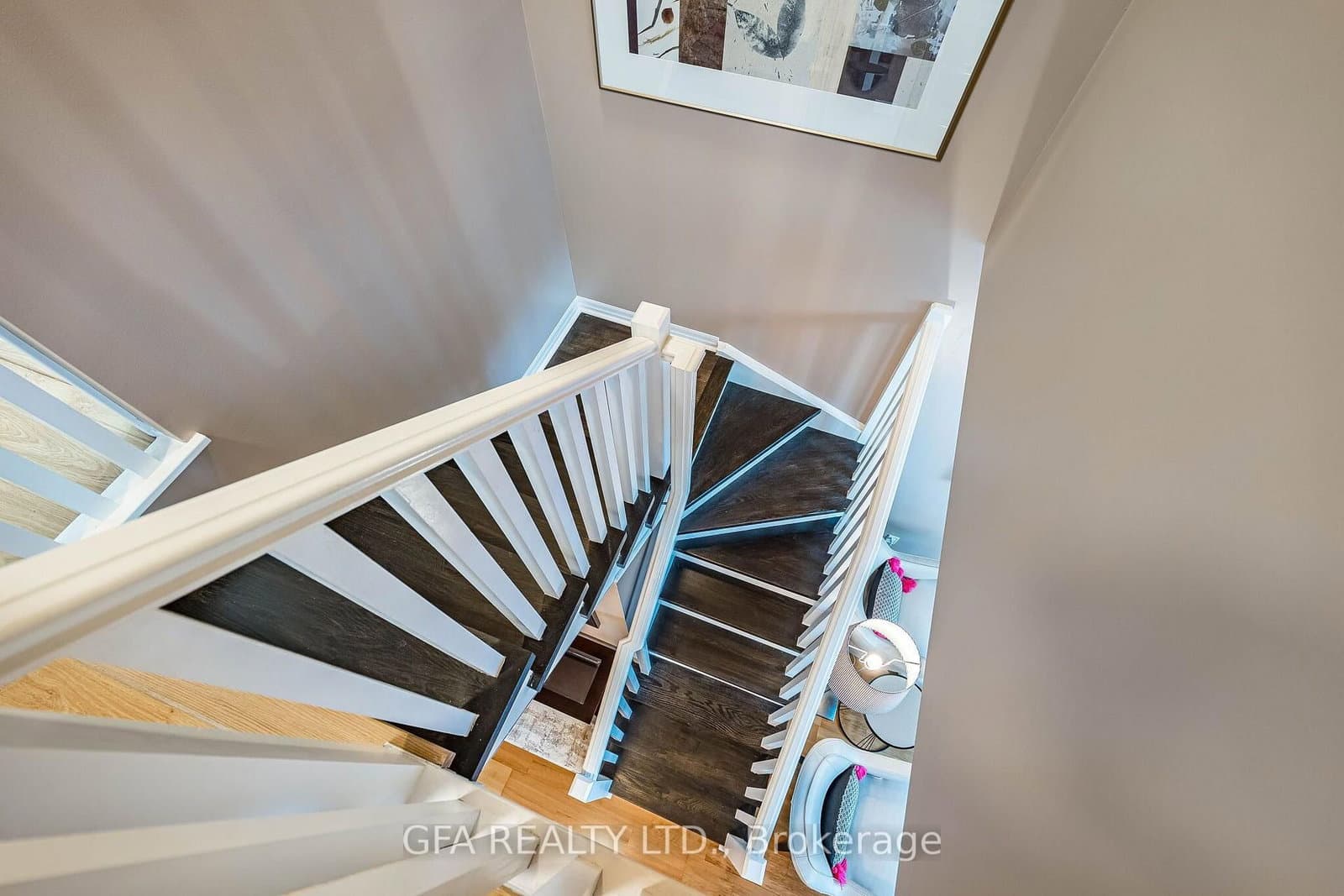 3939 Duke Of York Boulevard, Unit 306 thumbnail 18