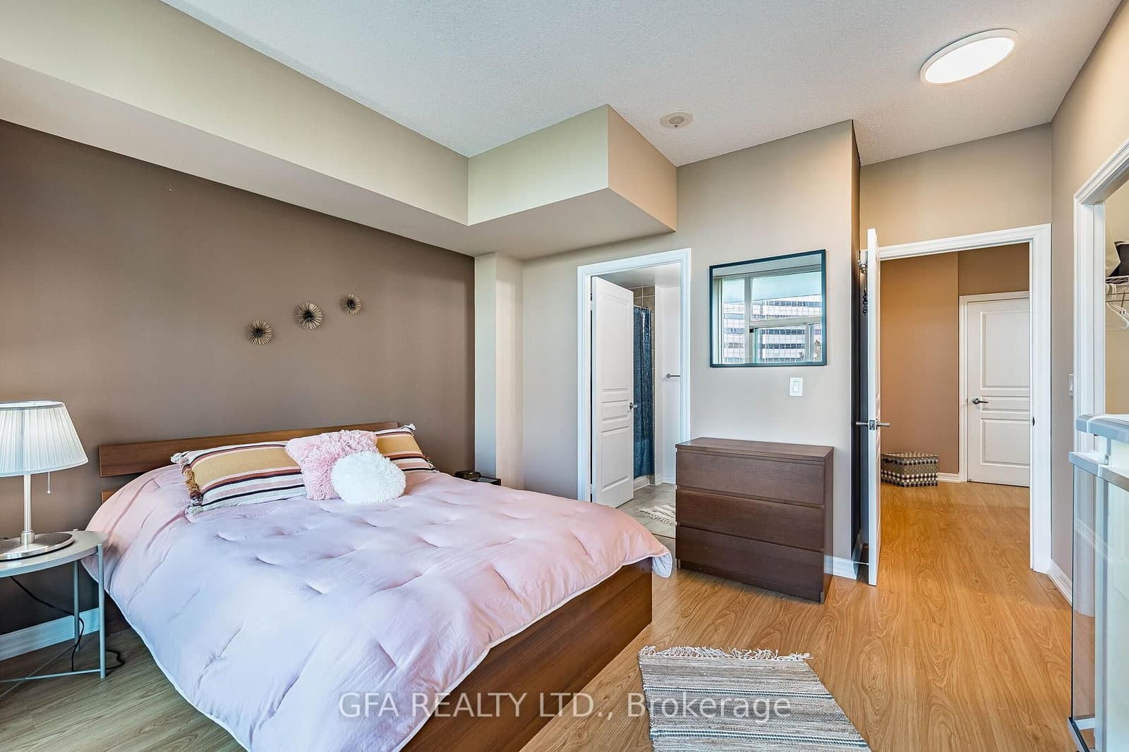 3939 Duke Of York Boulevard, Unit 306 thumbnail 21