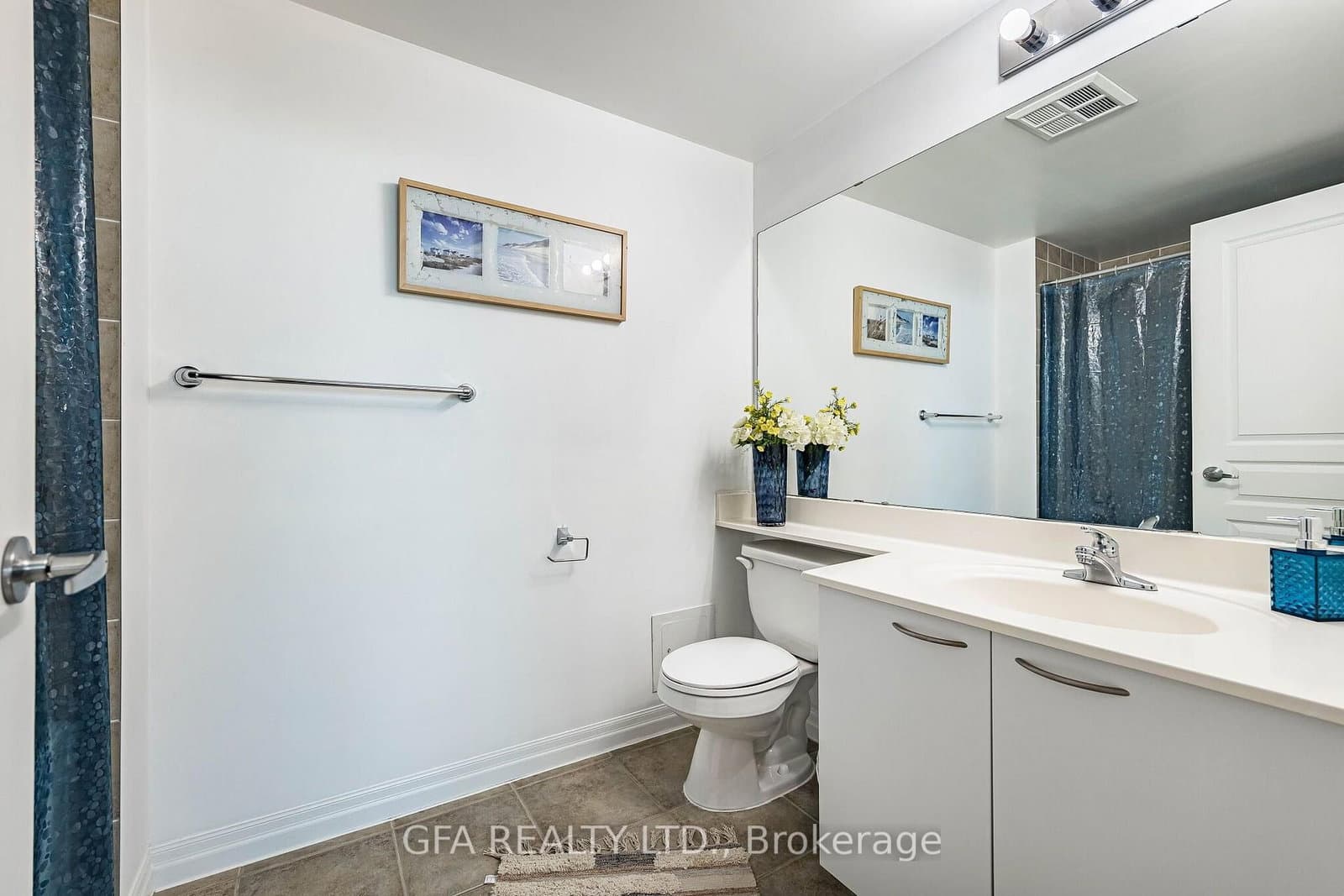3939 Duke Of York Boulevard, Unit 306 thumbnail 23